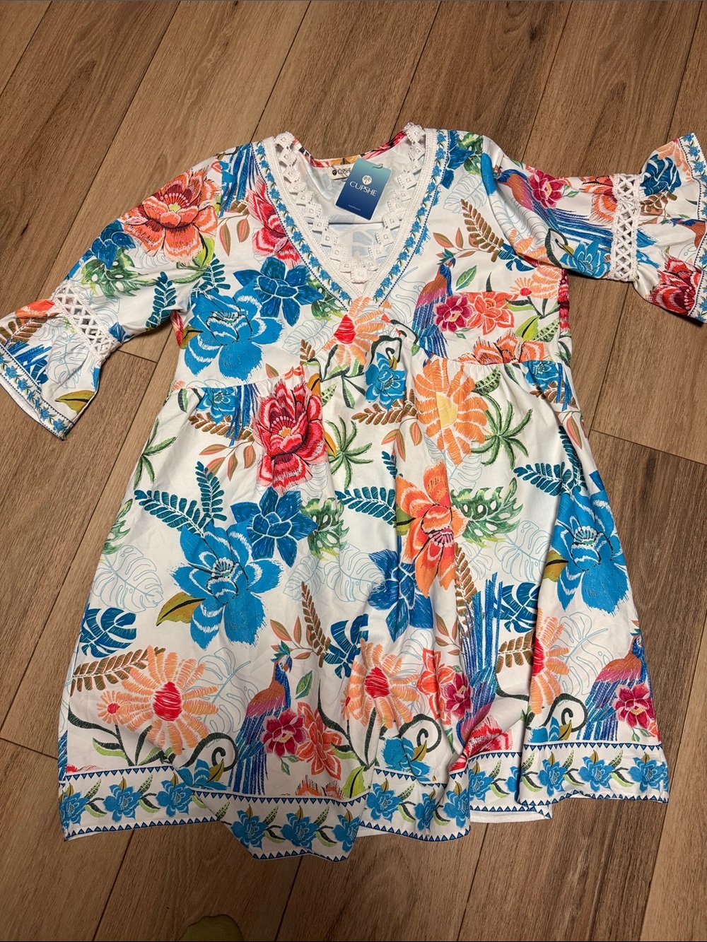 CUPSHE NWT L White blue Floral V-Neck crochet Trim Swim Cover-Up mini dress - Picture 2 of 5